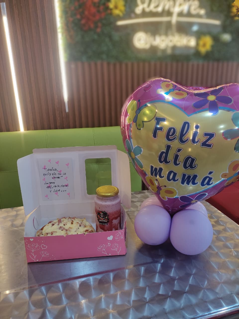 Presentación especial de desayuno artesanal